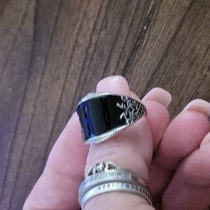 Size 8, ladies ring
